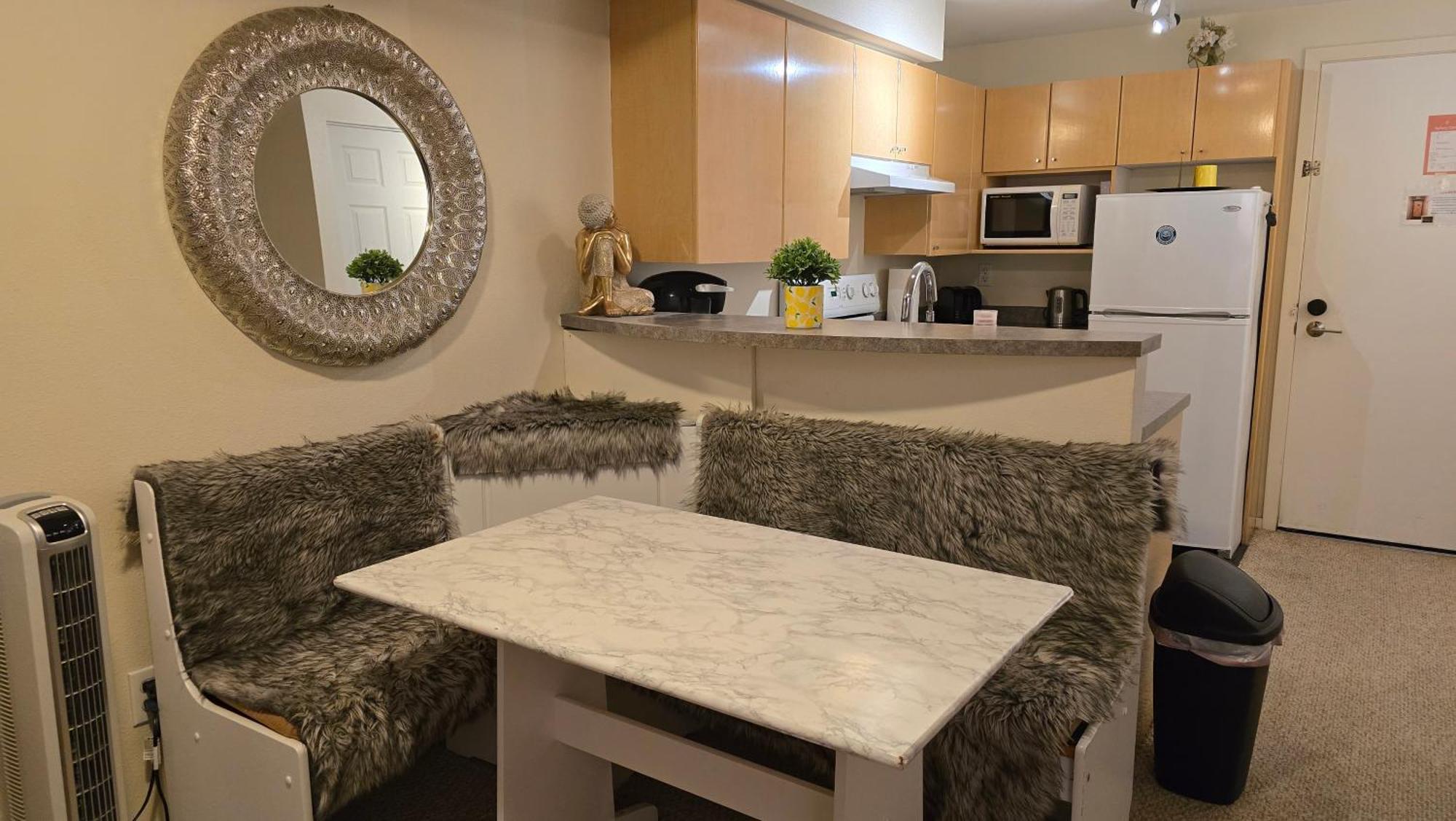 Lovely 1 Bedroom Condo In The Heart Of Seattle! Exterior foto